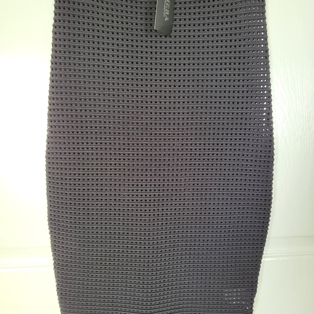 black pencil skirt - sheer sz LG NWT